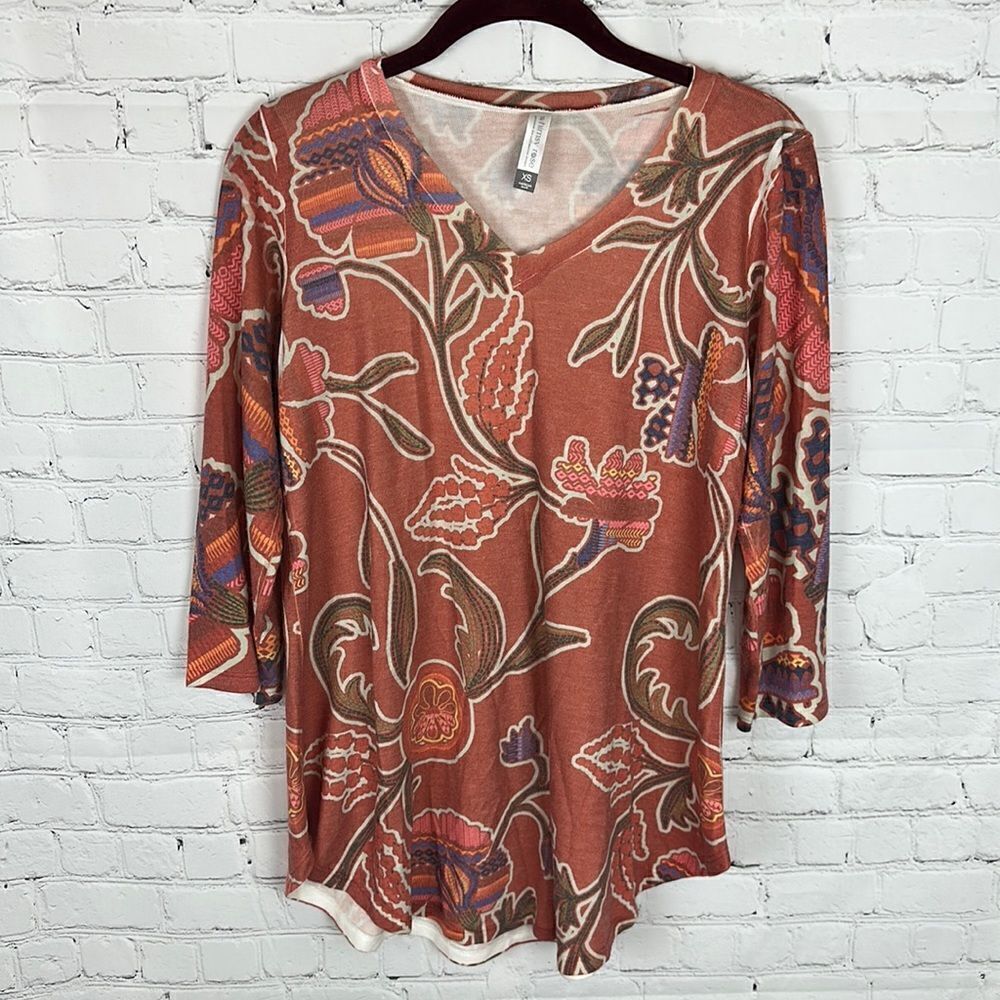 Whimsy Rose Soft Floral 3/4 Sleeve Top Size XS